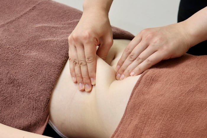 リンパマッサージ